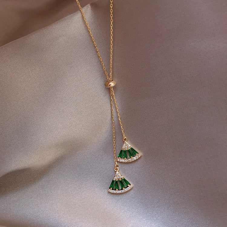 Baroque Emerald Fan Crystal Necklace