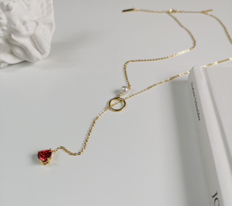 Red Heart & Pearl Lariat Chain Necklace