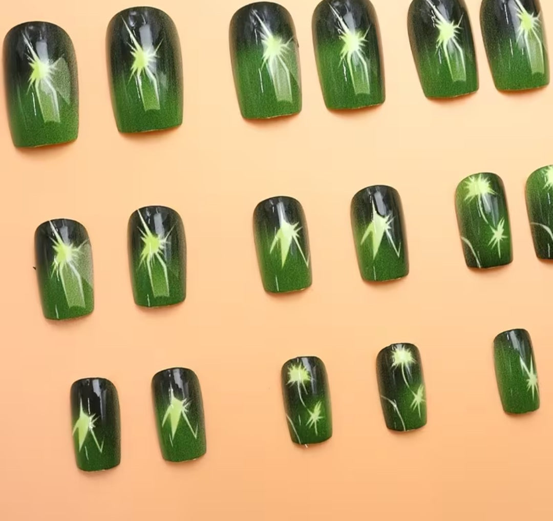 Emerald Gold Star-Burst Medium Square Press-On Nail Set