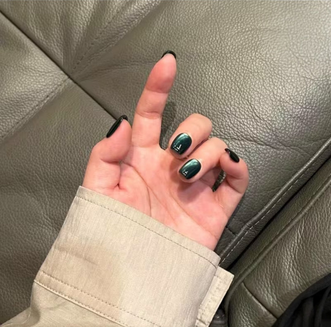 Dark Forest Cat Eye Short Square Press-On Nail Set