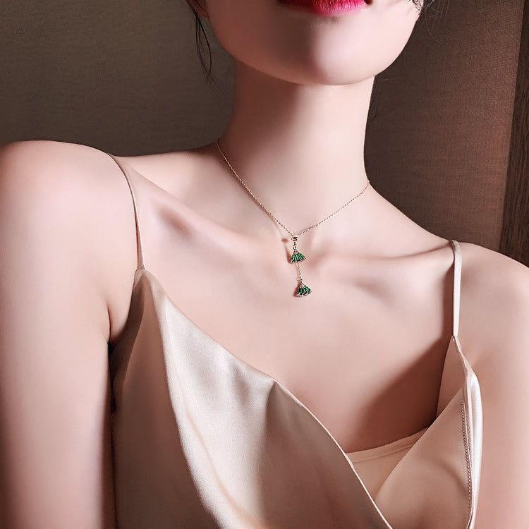 Baroque Emerald Fan Crystal Necklace
